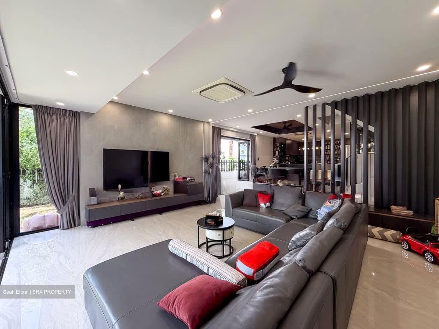 Parry Park (D19), Terrace #574192831